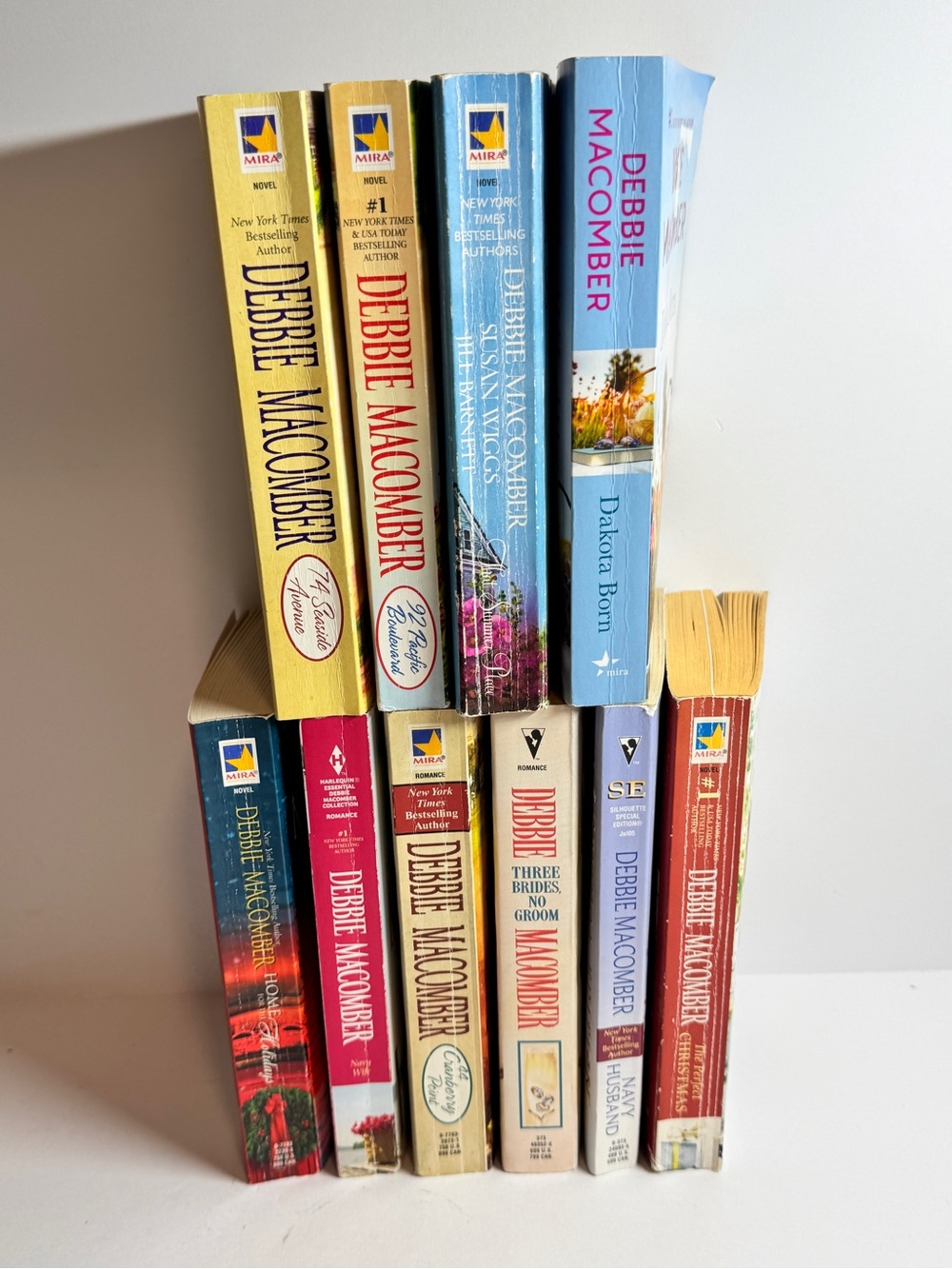 Assorted paperback Debbie Macomber books